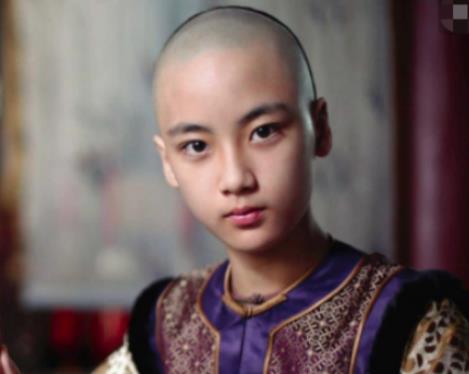 永璂：大清最惨的嫡皇子，生前没有任何爵位