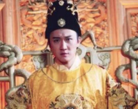 朱厚照整日玩耍不理朝政，为什么还很有作为？