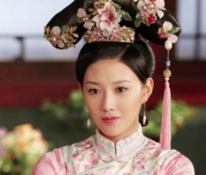 董鄂妃：一个月就晋封皇贵妃，顺治最爱的女人
