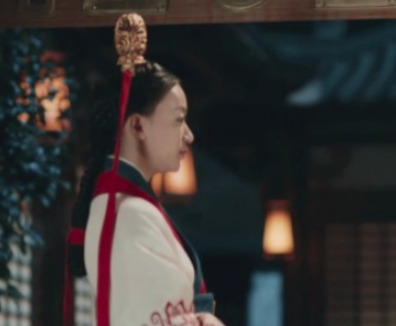 《皓镧传》皓镧异人大婚，华阳夫人收养异人