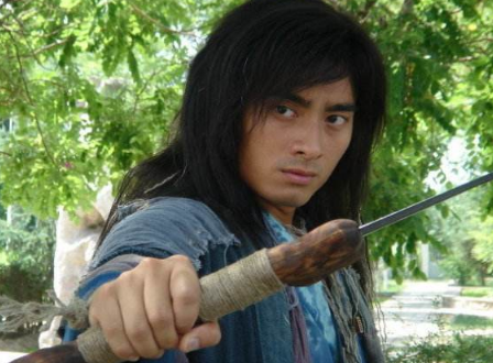 金逐流是一个什么样的人 他的首次出场是什么样的