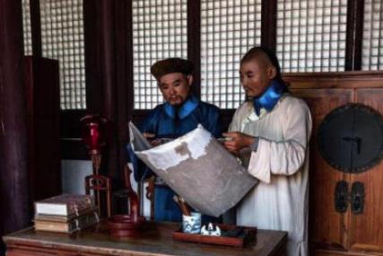 庆复：康熙的表弟，因谎报军情被乾隆处死