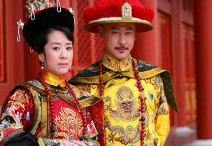 和珅在朝廷中如鱼得水 他是怎么解决穷亲戚上门借钱的呢