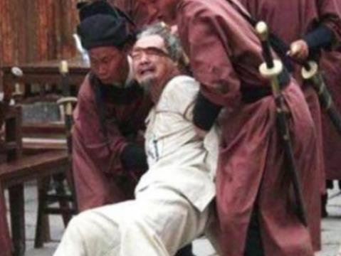 朱元璋出上联，，一大臣对出下联被当场赐死