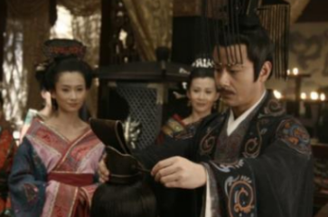 周勃被冤入狱后，贾谊是怎么把他救出来的？