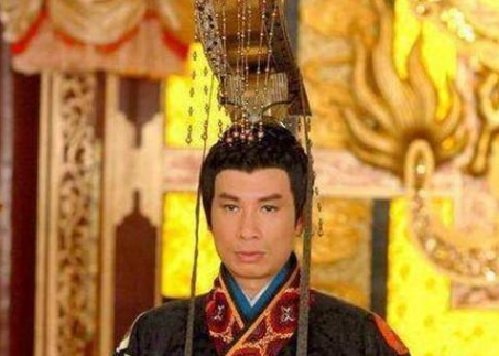 别人眼中的&ldquo;痴傻儿&rdquo;装疯卖傻37年，不料登上帝位后缔造晚唐盛世！