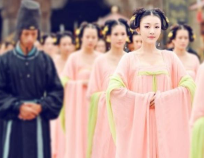 唐朝时期的宫女是怎么划分等价的 才德第一能力第二