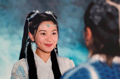 小昭真的能当上波斯明教的教主吗？小昭回波斯之后发生了什么？