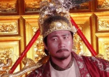 刘伯温为什么看到大臣的杯子之后说朱元璋要大开杀戒？