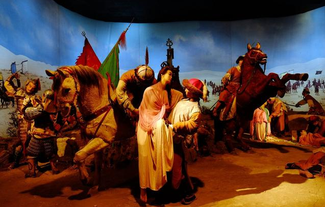 土木堡之变明英宗被俘成废帝,后来他为何又能重新夺得帝位?