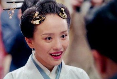 《惊蛰》陈夏为什么什么那么听荒木惟的话？陈夏喜欢荒木惟吗？