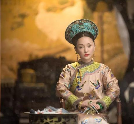 作为最具才华的皇后,享尽帝王的宠爱最后却是大着肚子自尽?
