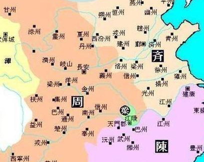 这个是一个禽兽变态的朝代 一个被具有家族式遗传精神病史的帝王们统治的国家