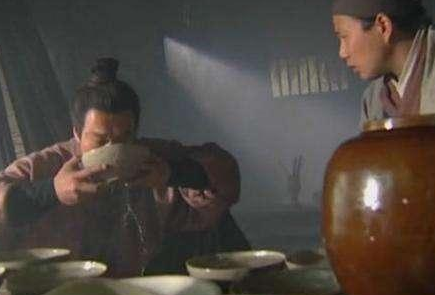 古人的酒量那才真正堪称是千杯不醉 古人的酒量都这么大吗