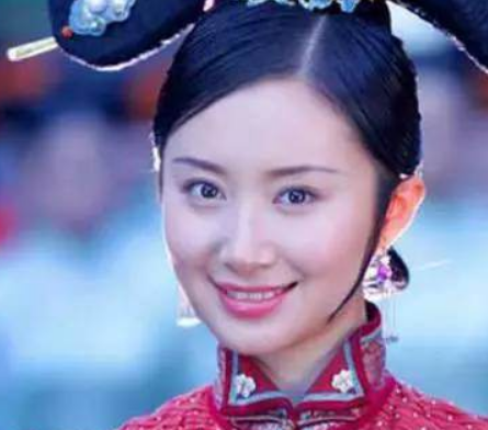 她是清朝历史上的建宁公主 她并没有和韦小宝浪迹天涯