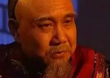 乾隆皇帝死前为什么叫隆科多陪葬？隆科多当即跪下