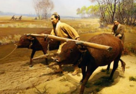 古代王朝都要重农抑商是为了什么 难道是限制人口吗