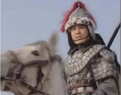 许褚在跟马超对战的时候 为什么会赤膊上阵呢