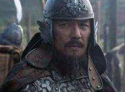 他为何带兵打自己人？背后真相也是身不由己