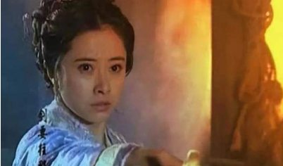 梅念笙是屈指可数的好人，收了3个恶徒，最后狼狈逃走