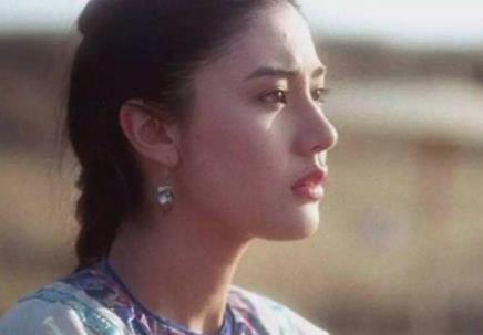 她是大清公主却嫁给叛徒之子，被康熙幽禁