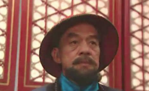 年羹尧与隆科多都被雍正除掉，为什么他没对张廷玉动手？