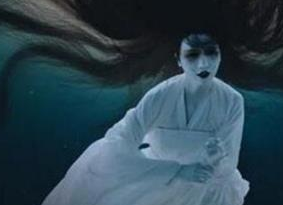 《怒海潜沙》禁婆是谁扮演的？参演过哪些作品