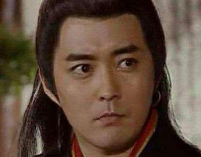 按道理来说他应该是被杀却活了下来 为什么其余儿孙则被杀掉呢