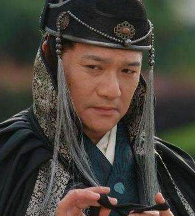 魏忠贤到底凭借什么支撑起半个明朝的 历史上的他到底是什么样的人