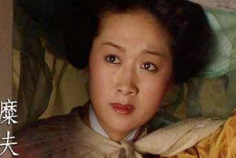 刘禅的生母是甘夫人，为什么最后却是糜夫人抱着刘禅出现在长坂坡？ 