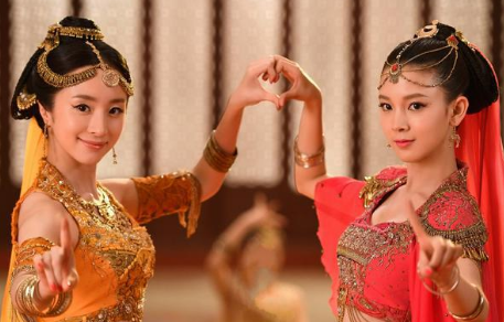 清朝选妃都是怎么选的呢 需要具备什么条件呢