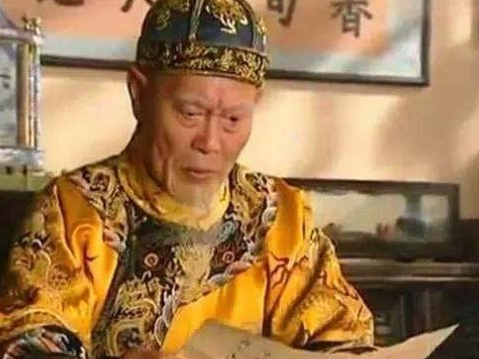 和珅聪明能干 为什么不巴结嘉庆给自己留条后路呢