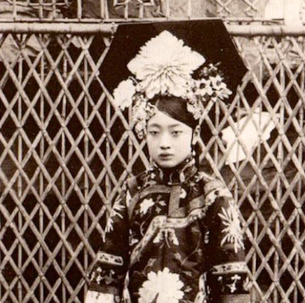 清朝女子的发型到底是什么样 看完别再被电视剧给骗了