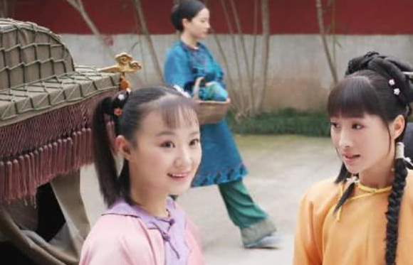 周幽王为博得褒姒一笑,用了很多方法,烽火戏诸侯只是其中之一?