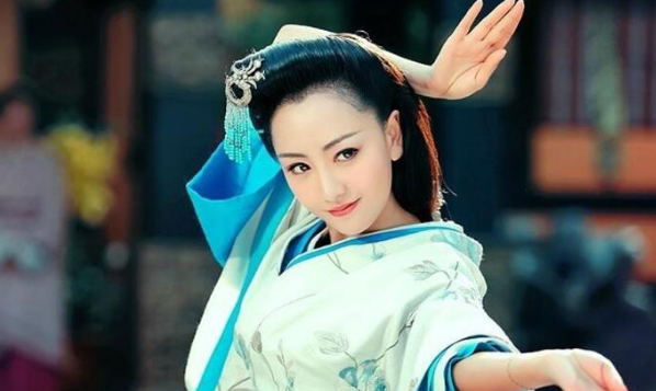 古时候以美色知名的一代妖后,明代学家指出,妖后并不是漂亮美女,是美男?