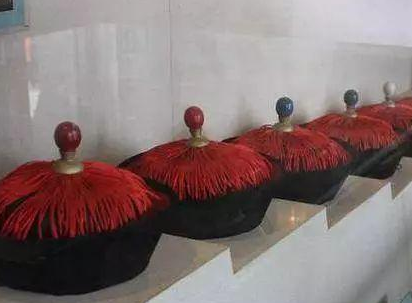 清朝官员被革职或降职都会摘去顶戴花翎 这个顶戴花翎很值钱吗