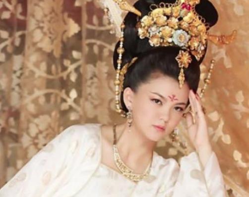 出身高贵的李裹儿，最后为何会身败名裂？
