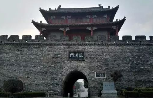 《清明上河图》中的那道城门，是“汴京保卫战”中的哪道门