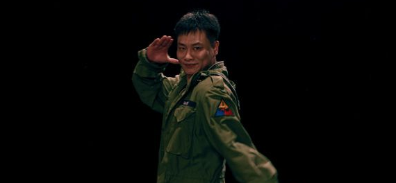《脏老头手记》是一部独角戏吗？就只有一个演员吗