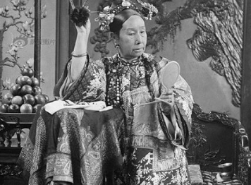 奕劻能通吃清朝跟民国的原因是什么？看看他的关系网