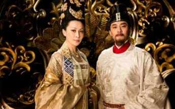 狄仁杰死后，武则天说了4个字，李元芳听了痛哭，曾泰听了流泪