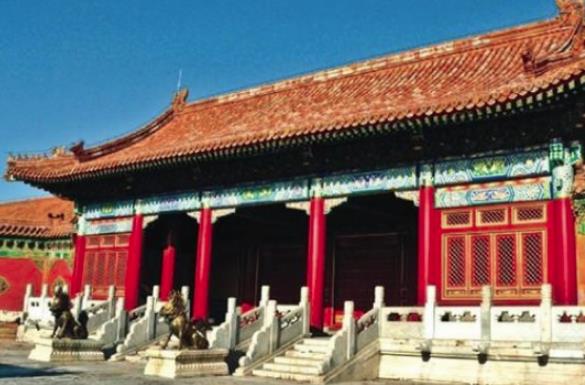 始建于明嘉靖十五年：慈宁宫的历史沿革