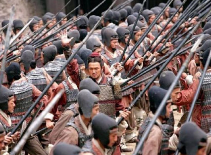 古代出征前将军都会训话 在最后面的士兵没有听到怎么办