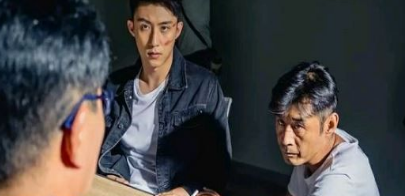 《破冰行动》李维民的手机是什么牌子 手机是什么牌子的