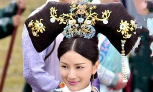 恭顺皇贵妃是怎么从一个妃子走到皇贵妃的位置的？
