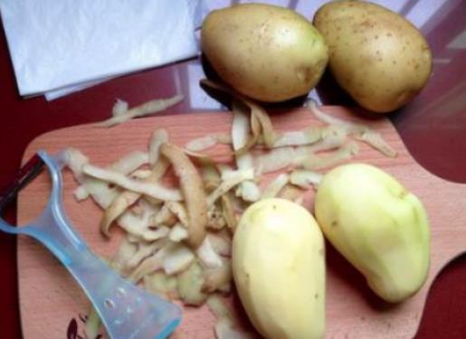 土豆皮属于哪种垃圾？土豆皮是干垃圾还是湿垃圾？