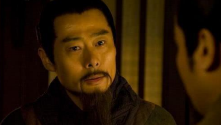 鲁肃在赤壁之战中扮演者什么角色？有什么作用