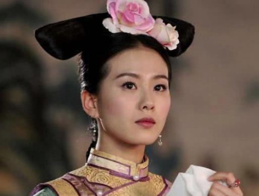 她是雍正的外甥女，10岁居然就嫁给了雍正
