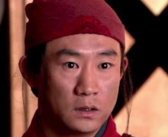 王贵的把柄被秦桧张俊抓到，致使他背叛并诬陷岳飞