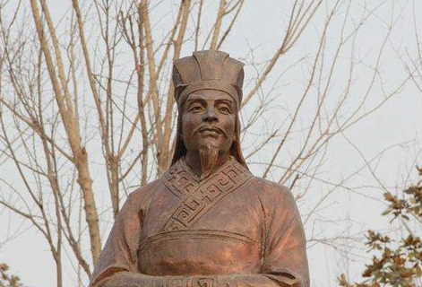 范雎借秦王之手杀掉了白起，范雎自己的结局是什么？